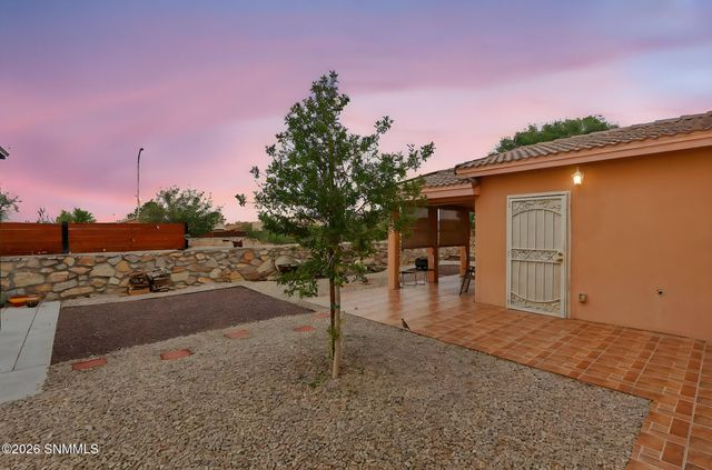 4282 Calle De Estrellas, Las Cruces, NM 88012