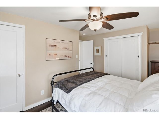 923 Geneva St, Aurora, CO 80010