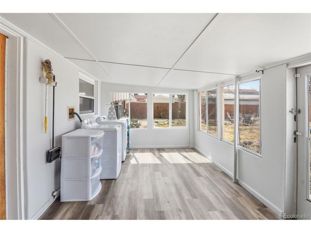 923 Geneva St, Aurora, CO 80010