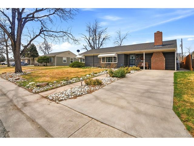 923 Geneva St, Aurora, CO 80010