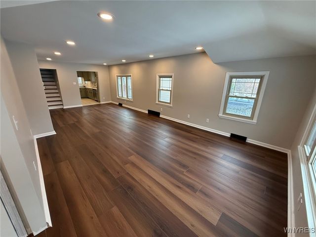 307 Grandview Avenue, Tonawanda, NY 14223