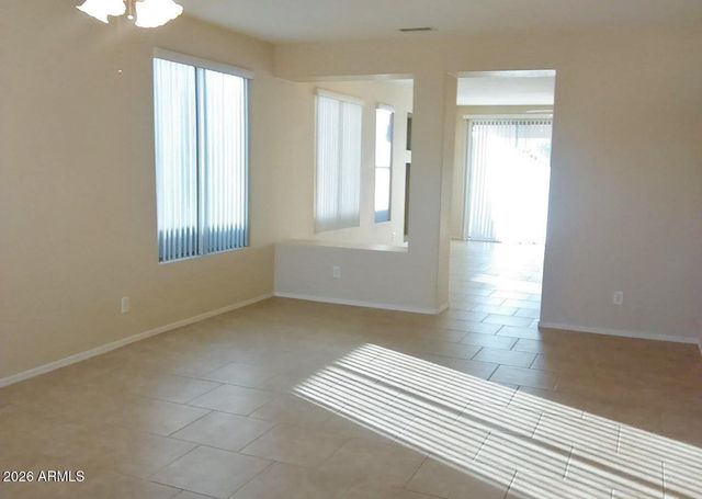 6597 W LAWRENCE Lane, Glendale, AZ 85302