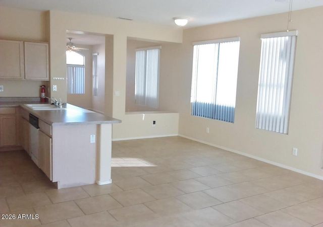 6597 W LAWRENCE Lane, Glendale, AZ 85302