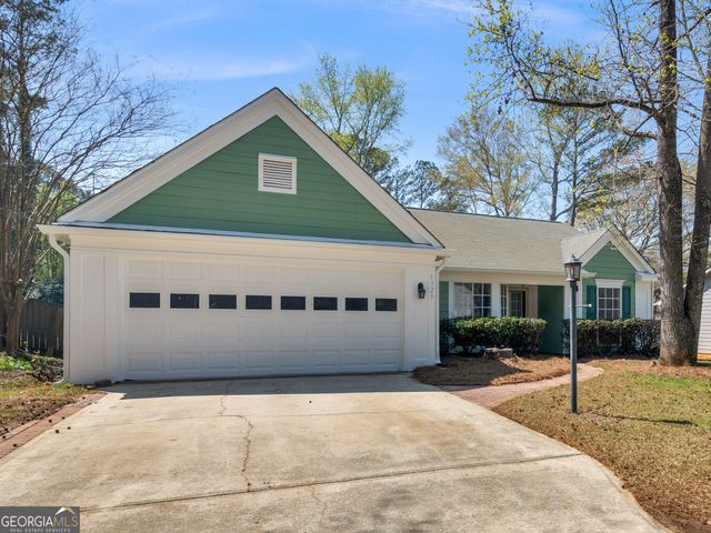 1329 Birdsong Lane, Hampton, GA 30228