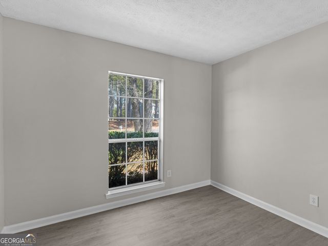 1329 Birdsong Lane, Hampton, GA 30228