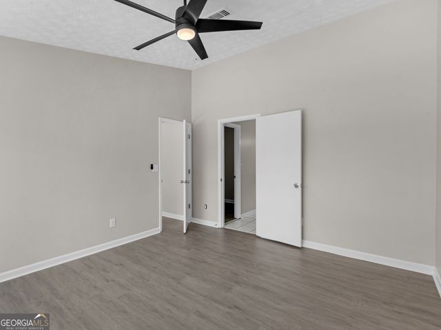 1329 Birdsong Lane, Hampton, GA 30228