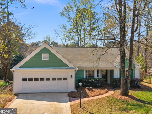 1329 Birdsong Lane, Hampton, GA 30228