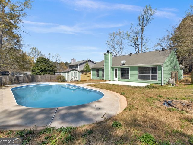 1329 Birdsong Lane, Hampton, GA 30228