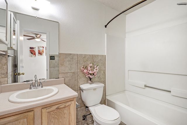 10715 Hatch Drive NW, Albuquerque, NM 87114
