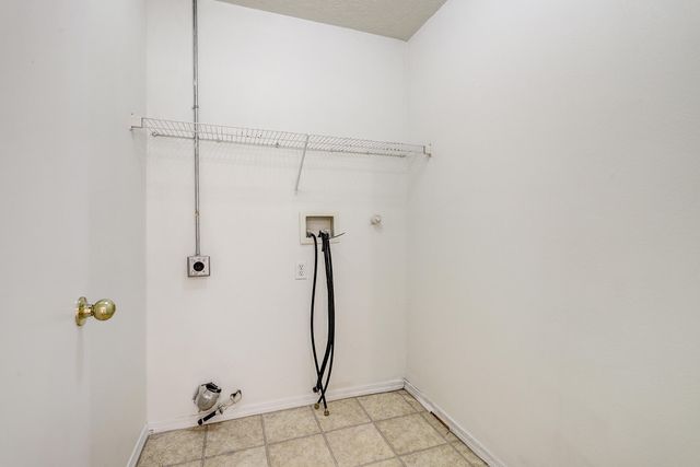 10715 Hatch Drive NW, Albuquerque, NM 87114