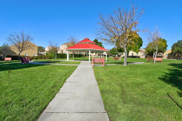 10715 Hatch Drive NW, Albuquerque, NM 87114