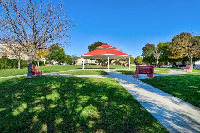 10715 Hatch Drive NW, Albuquerque, NM 87114