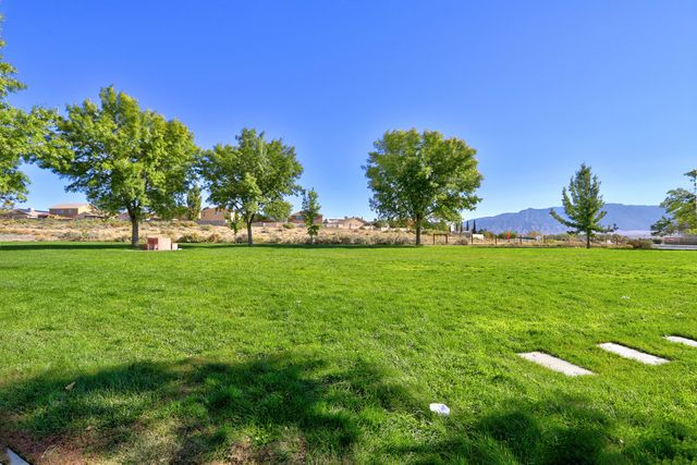 10715 Hatch Drive NW, Albuquerque, NM 87114