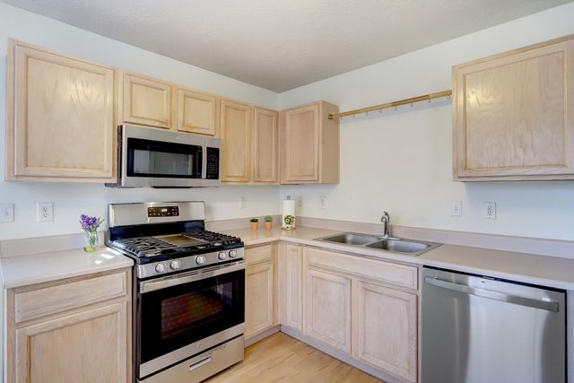 10715 Hatch Drive NW, Albuquerque, NM 87114