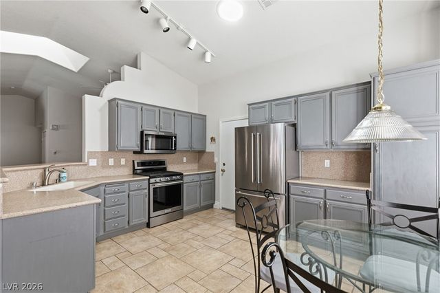 1025 Twin Berry Court, Henderson, NV 89002