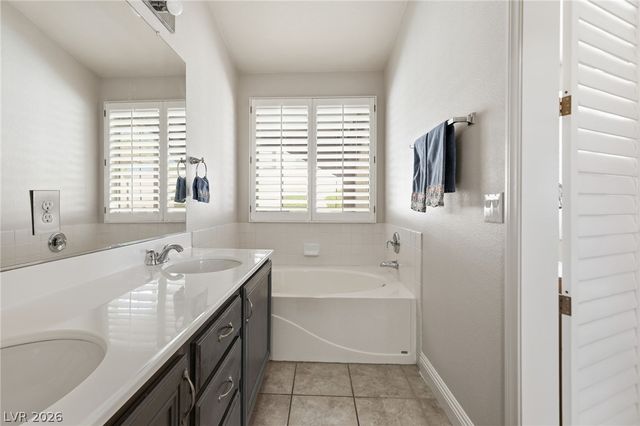 1025 Twin Berry Court, Henderson, NV 89002