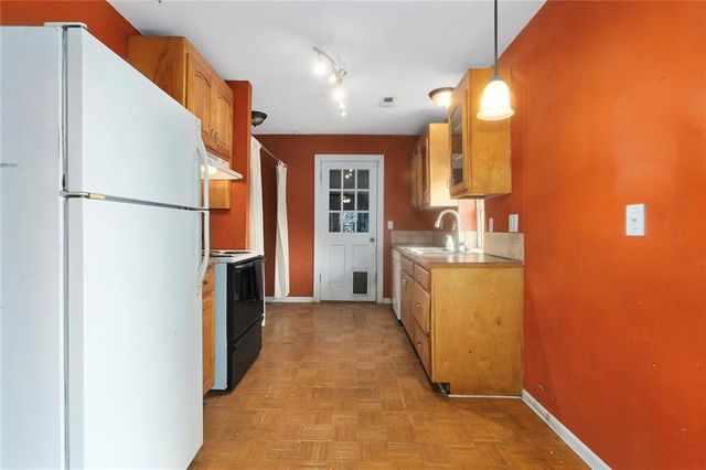 712 Isley Boulevard, Excelsior Springs, MO 64024
