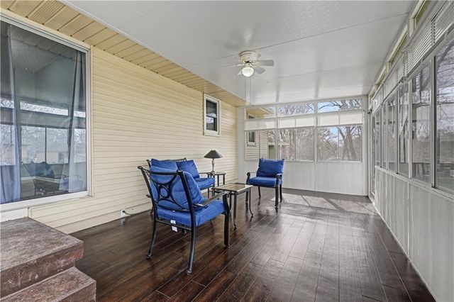 1913 SW Gladstone Drive, Blue Springs, MO 64014