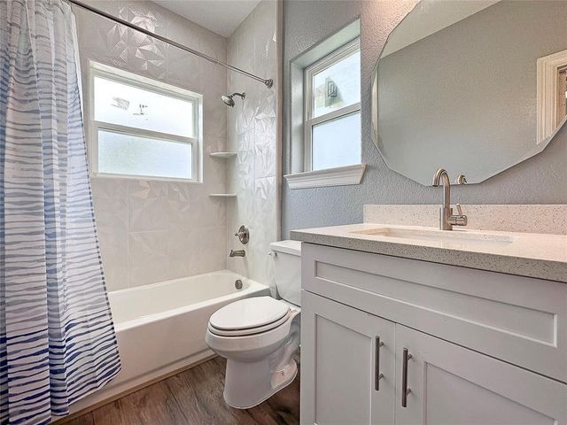 4309 Avenue K, Galveston, TX 77550