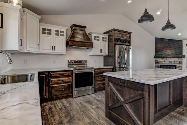 1826 Tucker Trail, Eau Claire, WI 54703