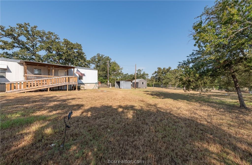 435 Leaning Oak Lane, Somerville, TX 77879 — photo 3