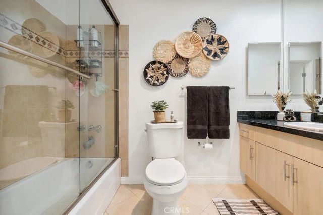 7826 Topanga Canyon Boulevard 301, Canoga Park, CA 91304