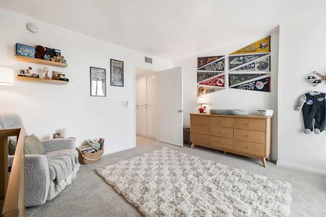 7826 Topanga Canyon Boulevard 301, Canoga Park, CA 91304