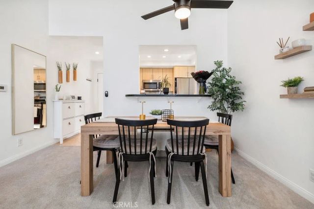 7826 Topanga Canyon Boulevard 301, Canoga Park, CA 91304