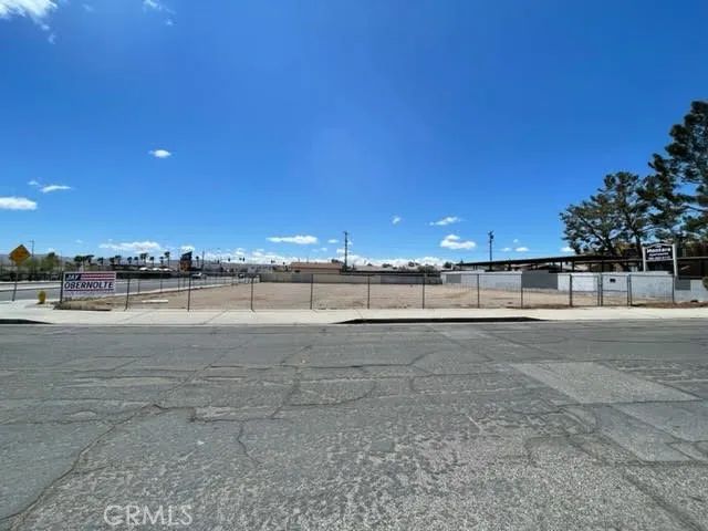200 Montara, Barstow, CA 92311