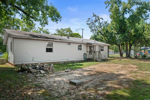 611 W Barnett Street, Kensett, AR 72082