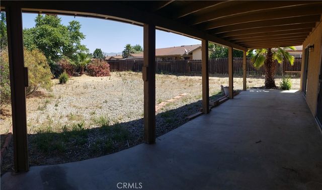 1964 W OAKLAND AVENUE, Hemet, CA 92545