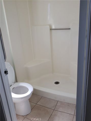 1964 W OAKLAND AVENUE, Hemet, CA 92545