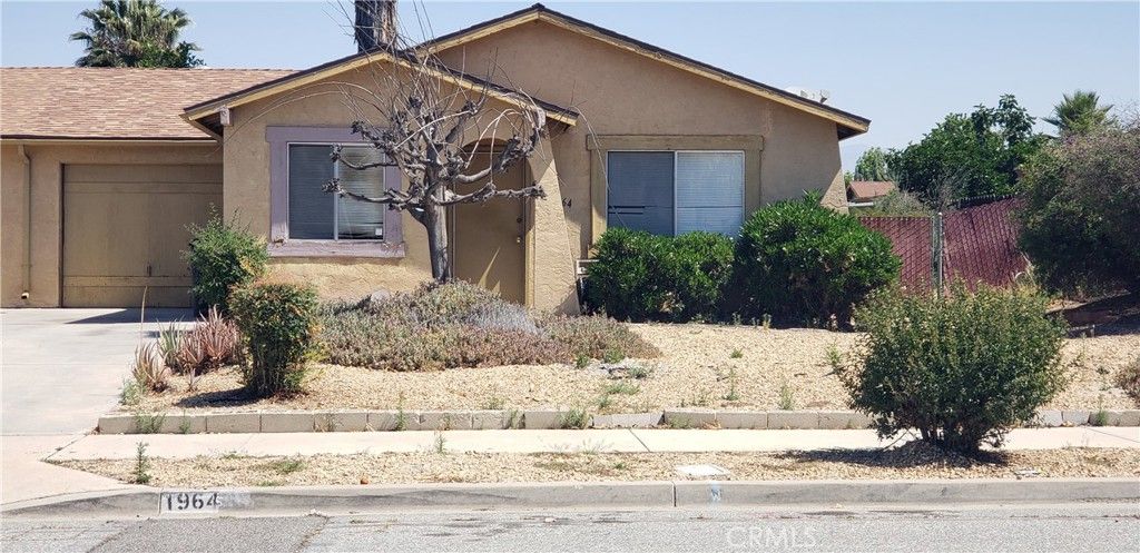 1964 W OAKLAND AVENUE, Hemet, CA 92545