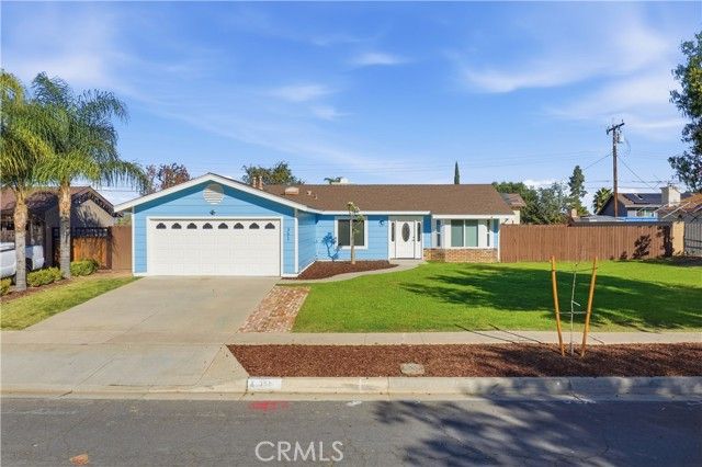 351 Pueblo Road, Corona, CA 92882