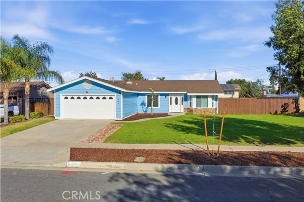 351 Pueblo Road, Corona, CA 92882