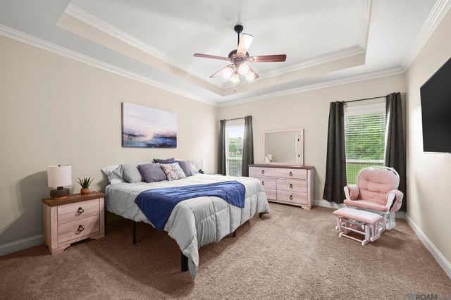 9360 Rustic Rose Dr, Denham Springs, LA 70726