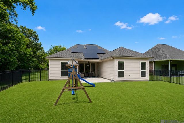 9360 Rustic Rose Dr, Denham Springs, LA 70726