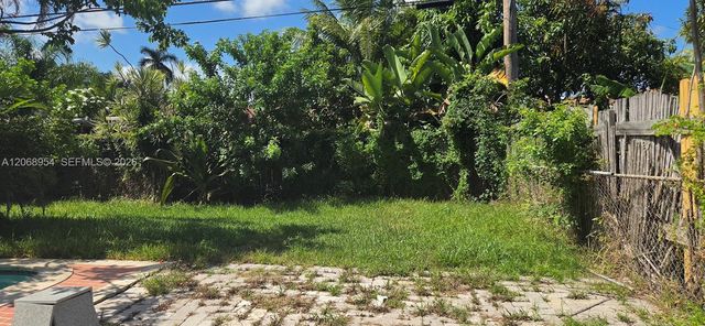 601 W Sample Road, Deerfield Beach, FL 33064