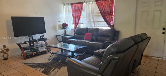 601 W Sample Road, Deerfield Beach, FL 33064