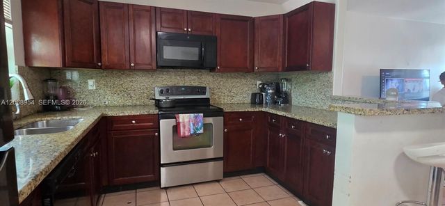 601 W Sample Road, Deerfield Beach, FL 33064