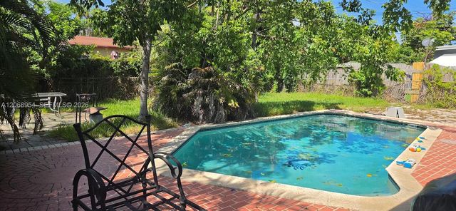 601 W Sample Road, Deerfield Beach, FL 33064
