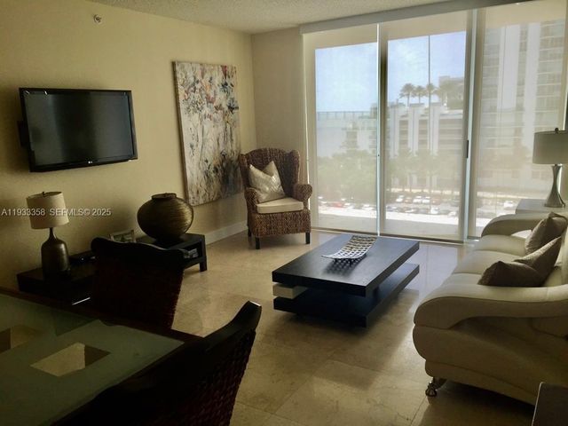 1155 Brickell Bay Dr 705, Miami, FL 33131