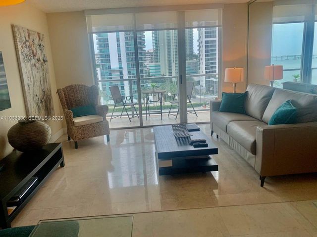 1155 Brickell Bay Dr 705, Miami, FL 33131