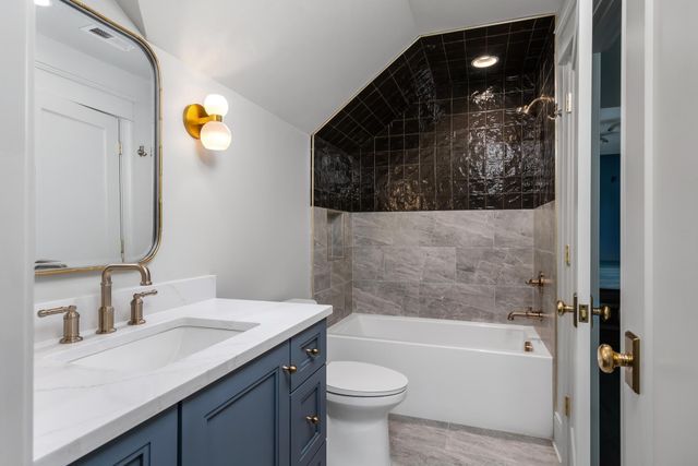 2904 Belmont Blvd, Nashville, TN 37212