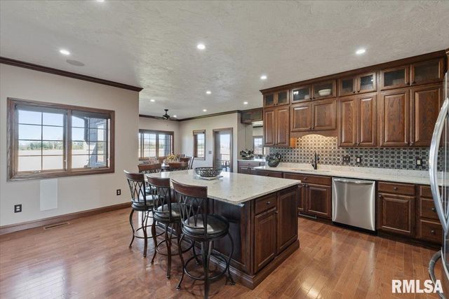 15758 N 2120 Avenue, Geneseo, IL 61254