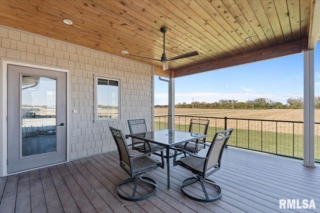 15758 N 2120 Avenue, Geneseo, IL 61254