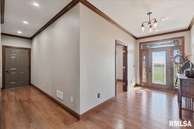 15758 N 2120 Avenue, Geneseo, IL 61254