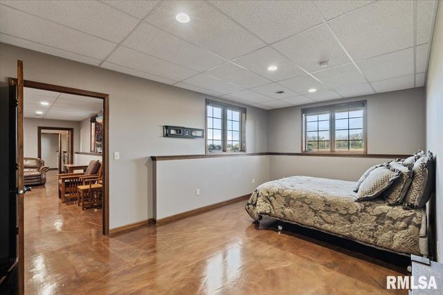 15758 N 2120 Avenue, Geneseo, IL 61254