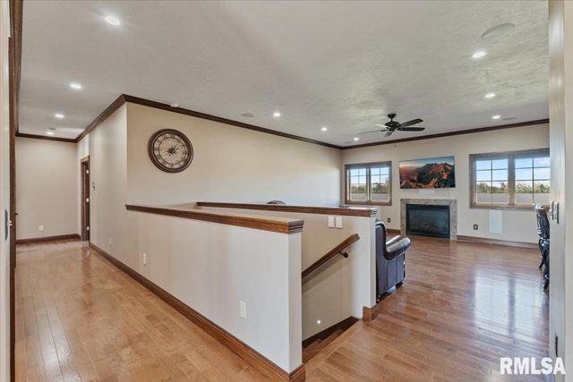 15758 N 2120 Avenue, Geneseo, IL 61254