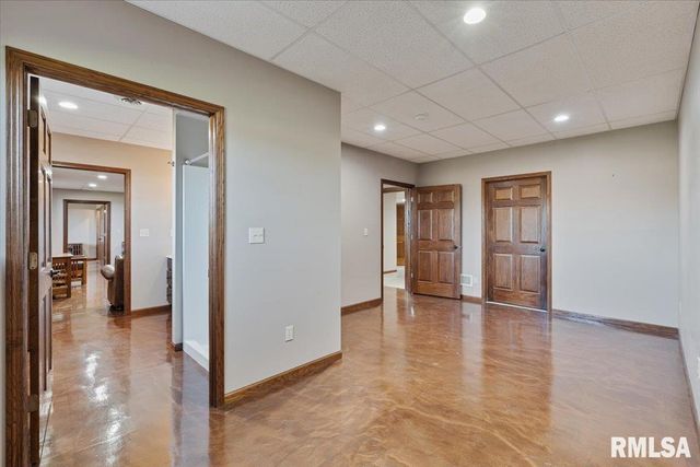 15758 N 2120 Avenue, Geneseo, IL 61254